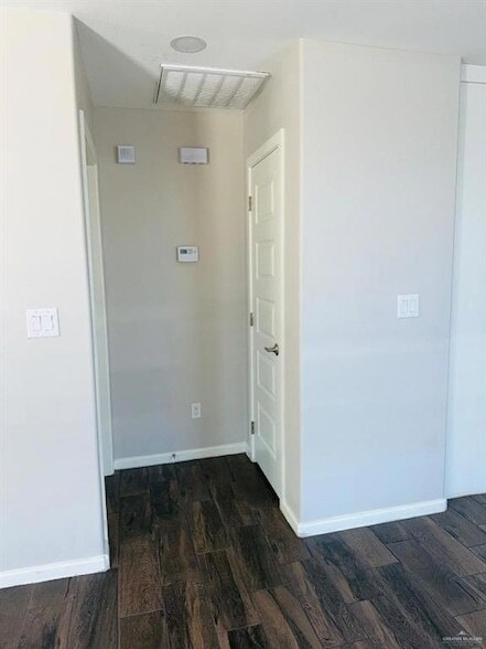 Building Photo - 2106 Taxco Ct