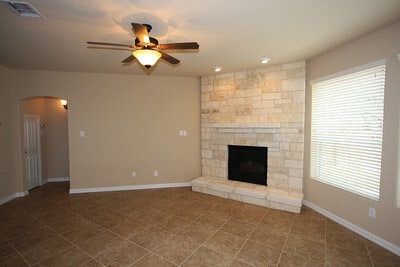 Building Photo - 24776 Buck Creek