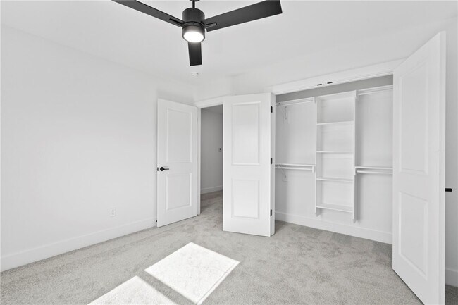 Building Photo - 64 W Gilpin St