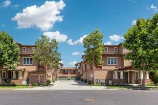 Building Photo - 140 Liberty St