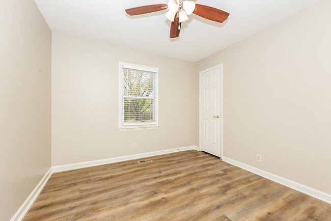 Building Photo - 2813 Edward Ct