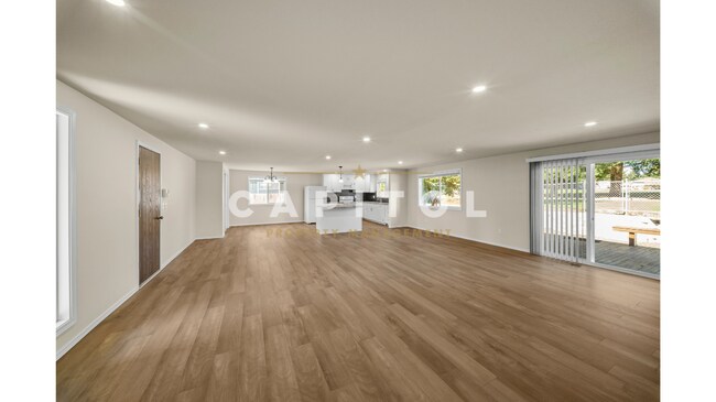 Building Photo - 6417 Congressional Dr SE