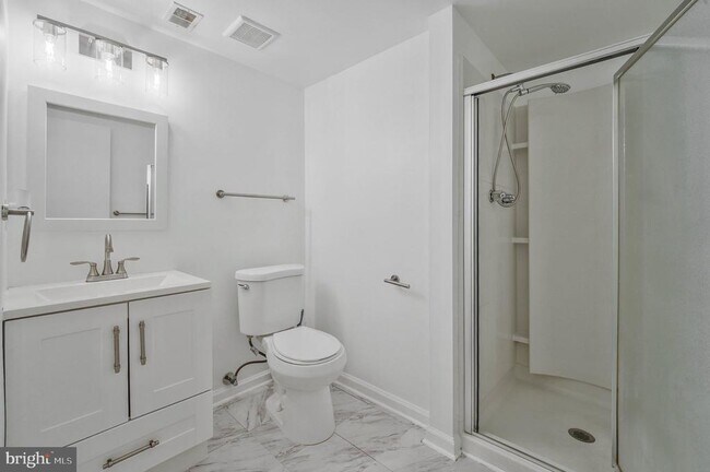 Building Photo - 12883 Cara Dr