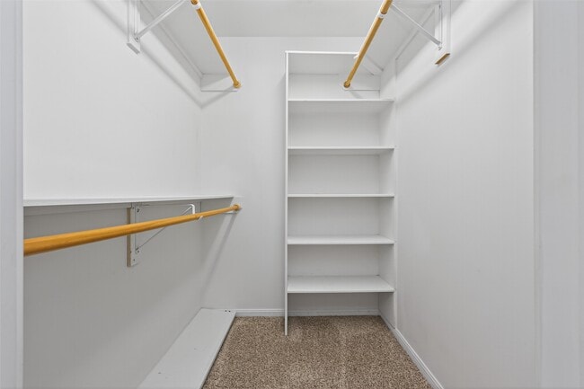 Building Photo - 901 Longmire Rd