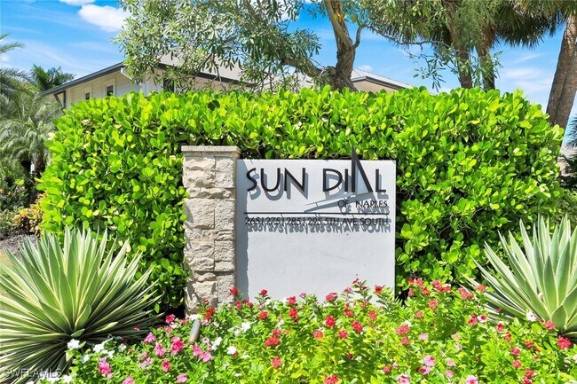 Building Photo - 295 5th Ave S