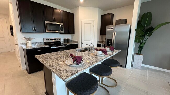 Building Photo - 518 Salisbury Cir