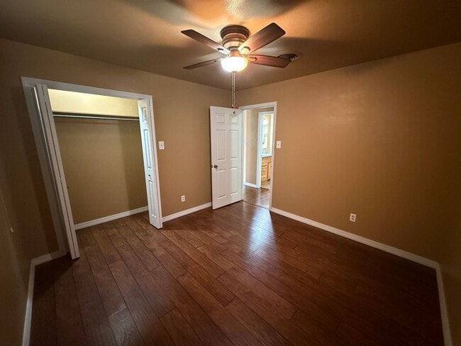 Building Photo - Cozy 3 BDR Home Located in the Sandia Scho...