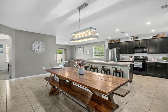 Building Photo - 9 Ryley Ln