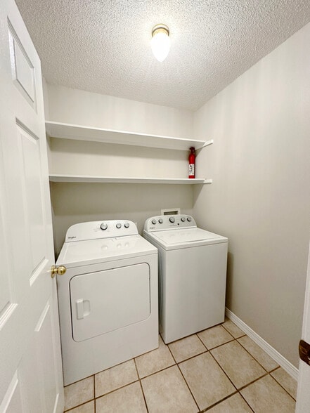 Building Photo - 405 Goodhope Rd