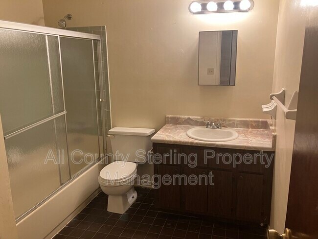 Building Photo - 4511 SW 71st Terrace