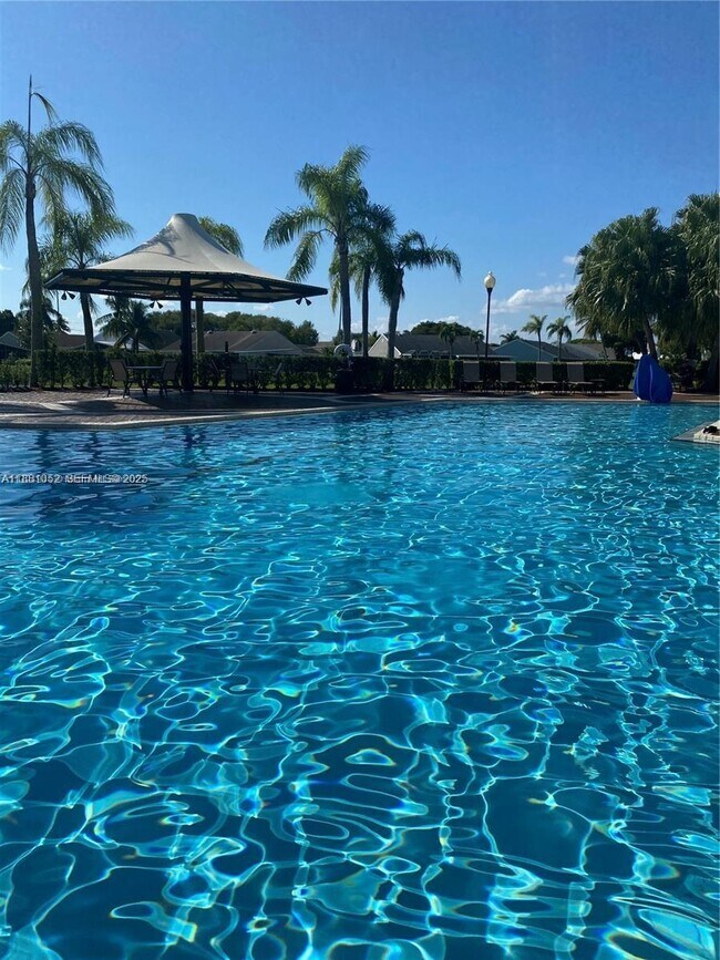 Building Photo - 540 SE 21st Ln