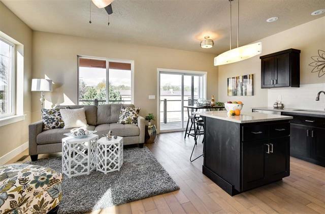 Building Photo - Chic artist-style lofts home with 3 bed 2.5 bath near Boise Greenbelt.