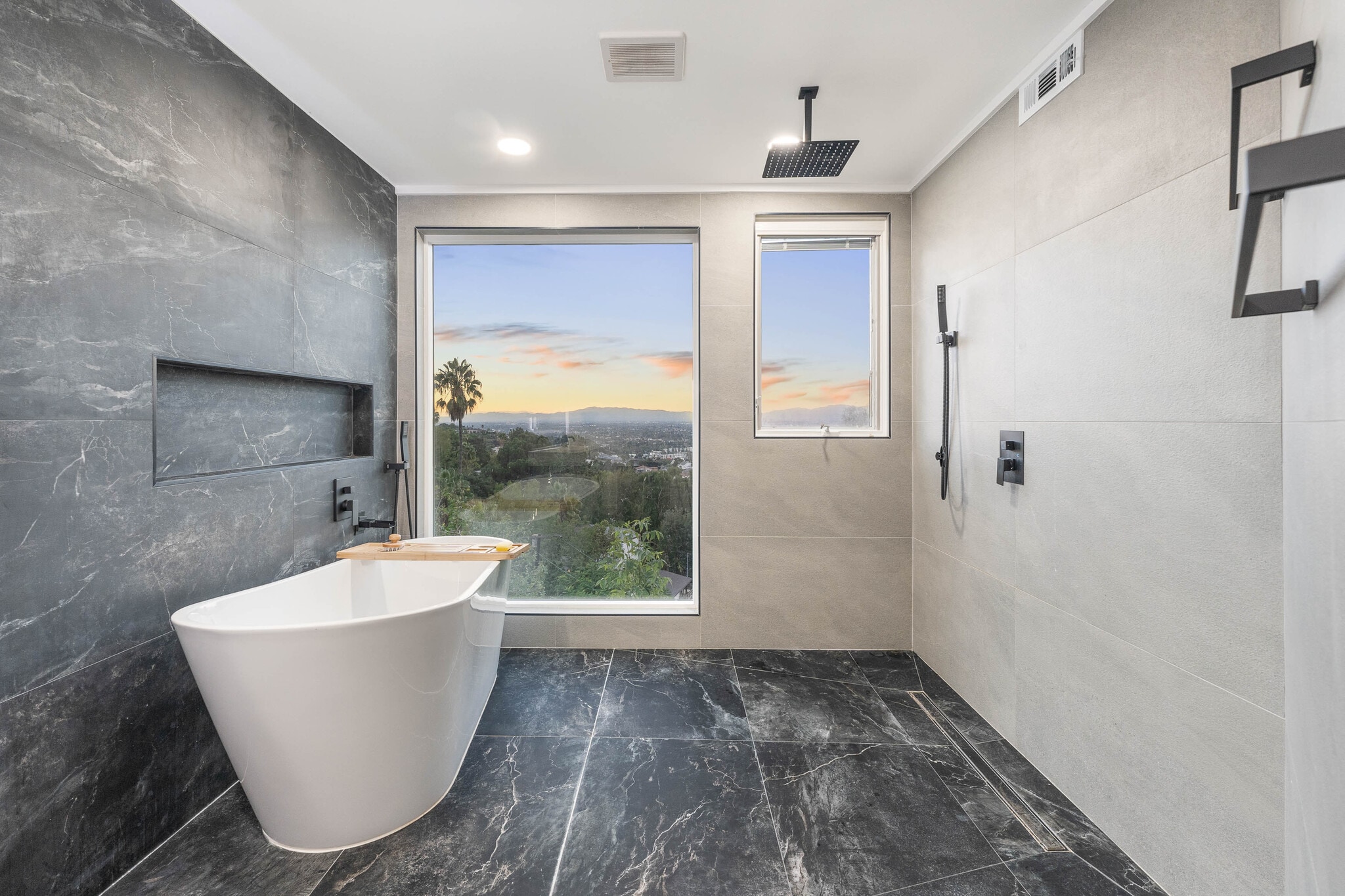 Master bathroom with shower and tub - 3541 Multiview Dr