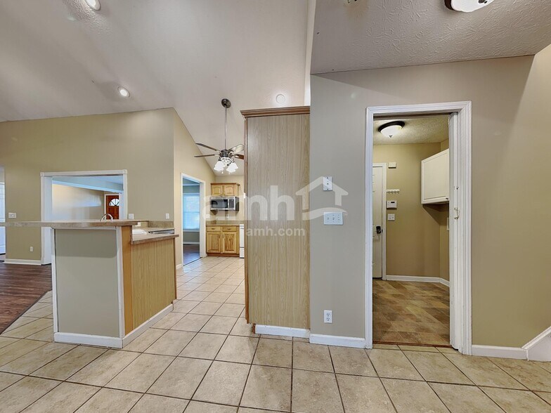 Building Photo - 3710 Eagles Vista Ln