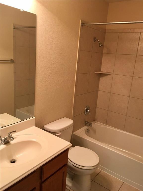 Building Photo - 112 Beargrass Dr