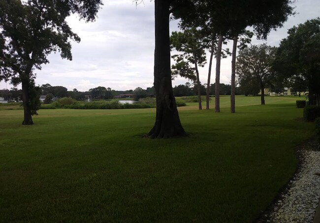 Building Photo - 510 Fairways Cir