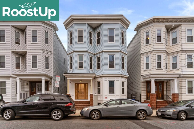 Building Photo - Furnished Bedroom with Private Bath in South Boston