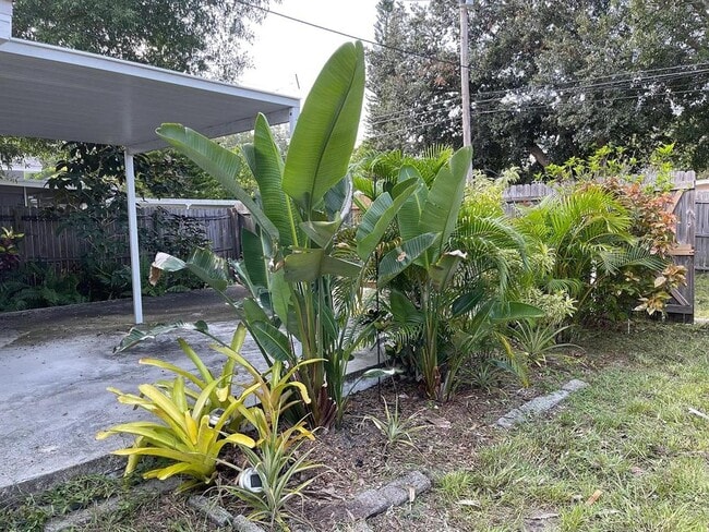 Building Photo - 715 51st Ave N