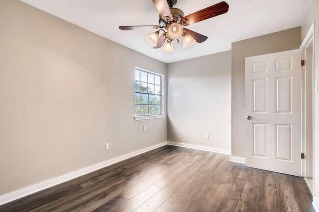 Building Photo - 11934 Rosethorn Dr