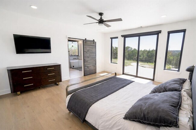 Building Photo - 8501 Bronco Ln