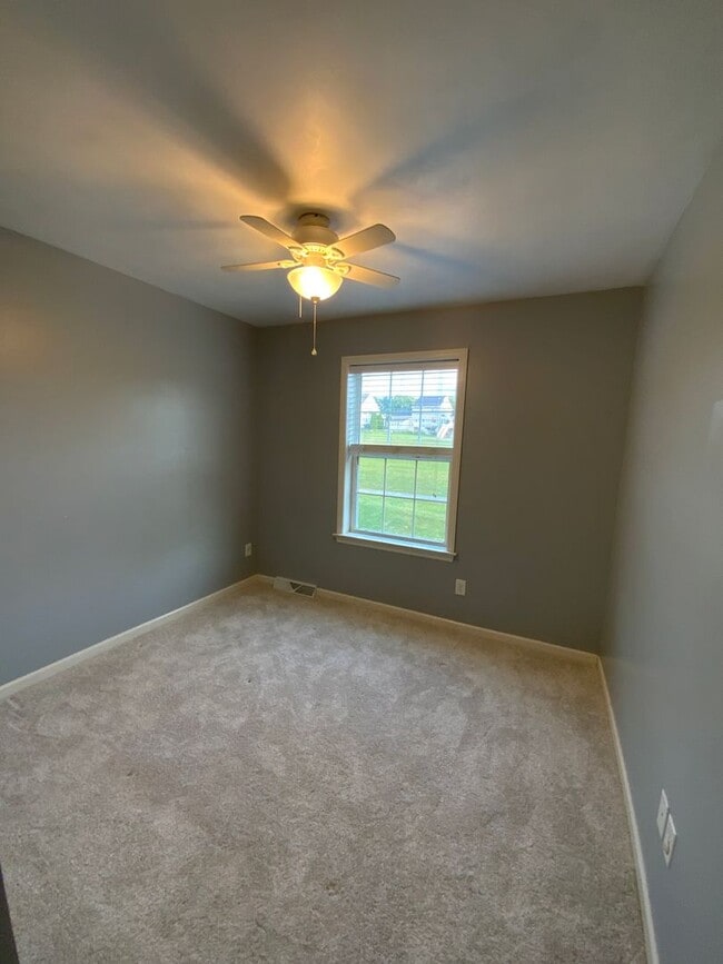 Building Photo - 282 Steepbank Road