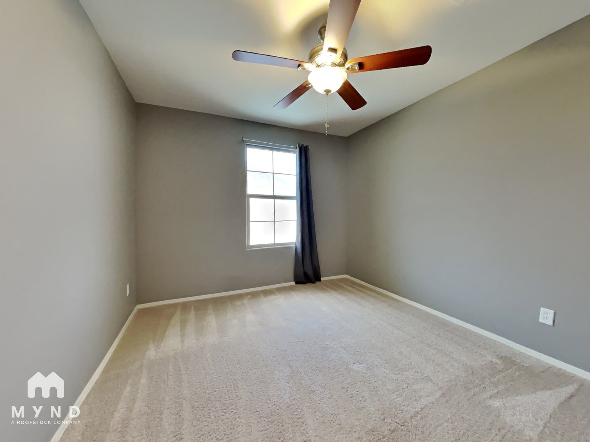 Building Photo - 1435 N Balboa