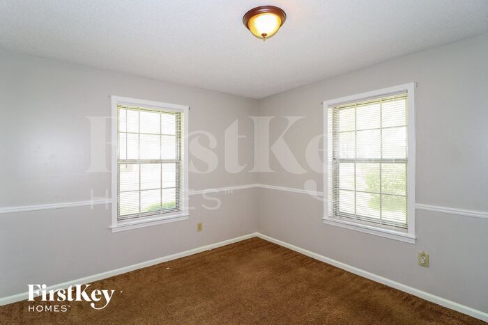 Building Photo - 2082 Leichester Ln