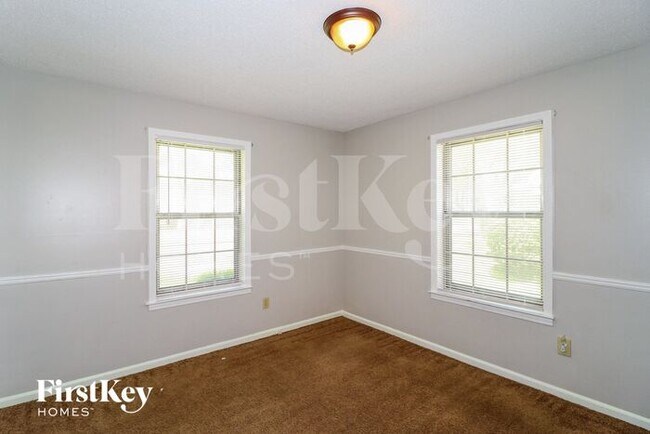 Building Photo - 2082 Leichester Ln