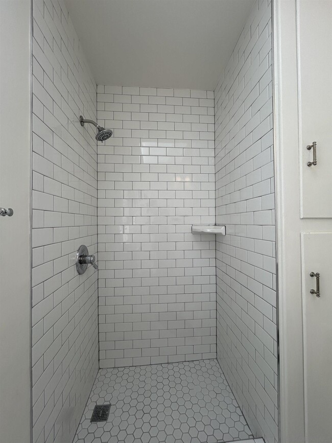Building Photo - 4734 Biona Dr