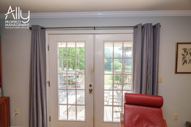 Building Photo - 2733 Southern Hills Ct