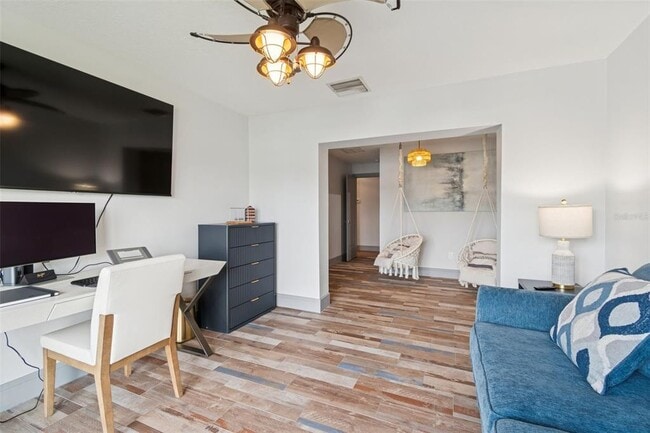 Building Photo - 292 Sunlit Cove Dr NE