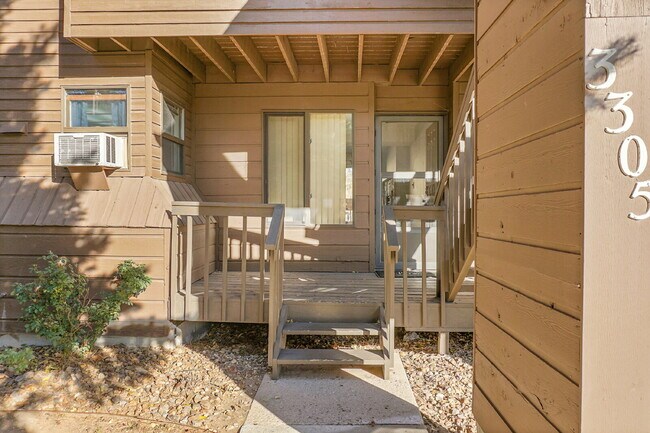 Building Photo - $1,695.00 - 2 Bedrooms, 2 Bathrooms, Apart...