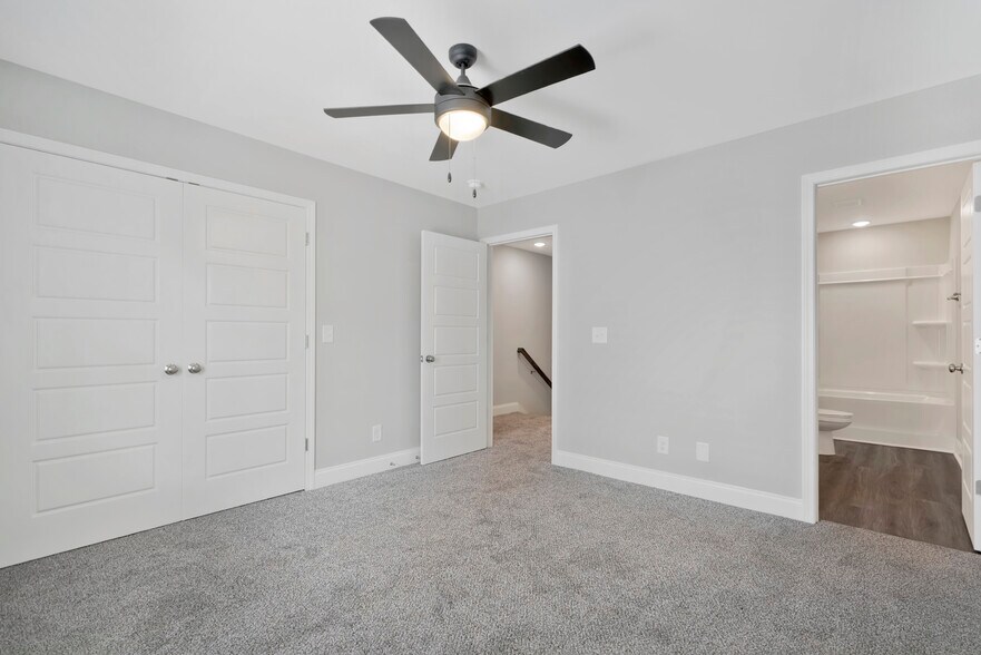 Building Photo - 860 Needmore Rd