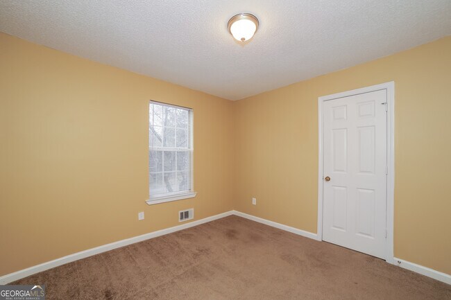 Building Photo - 111 Brandon Woods Cir