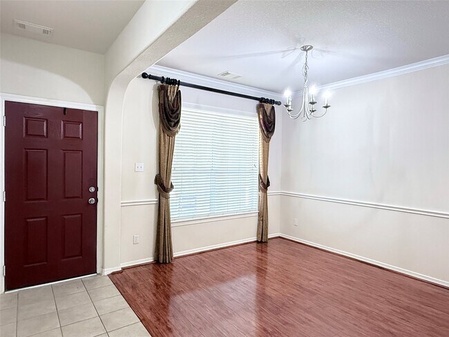 Building Photo - 12315 Gentlebrook Dr