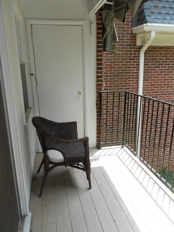 Building Photo - 325 Homeland Southway