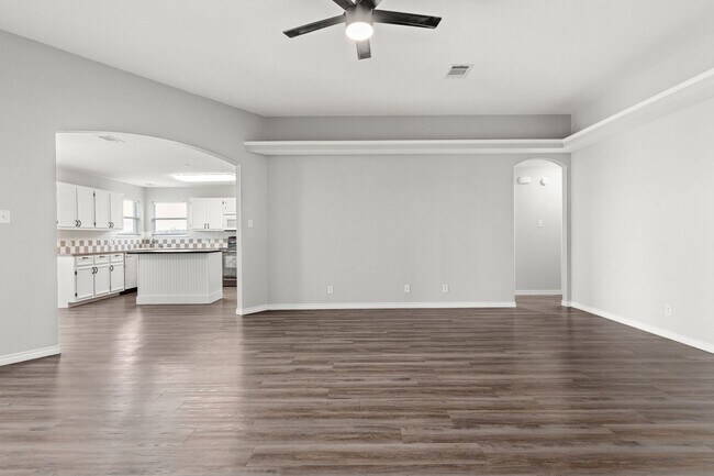 Building Photo - 4305 Maggie Dr