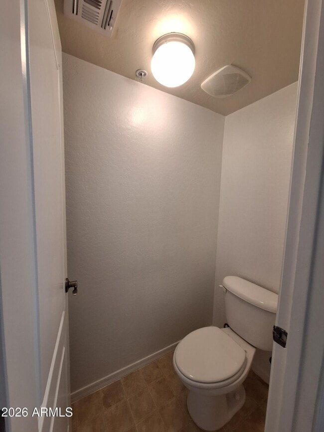 Building Photo - 2670 S Voyager Dr