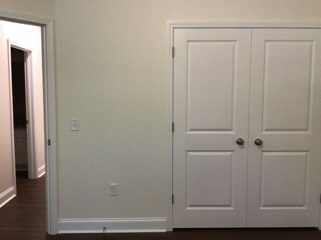 Building Photo - 222 Swan Dr
