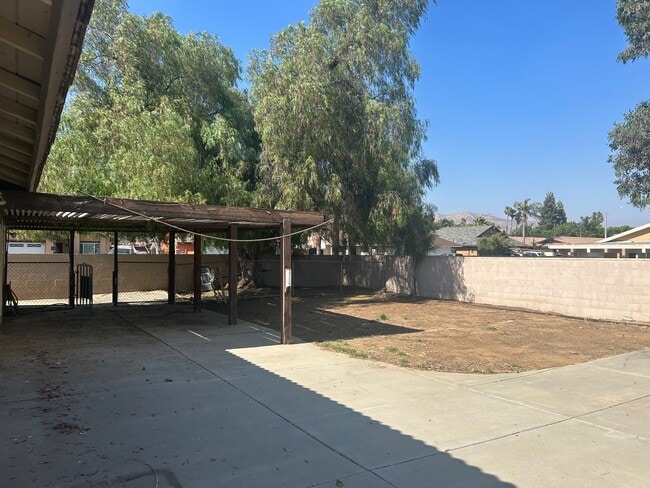 Building Photo - 12540 Shadybend Dr