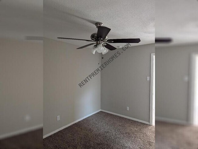 Building Photo - 2009 Ming Dr