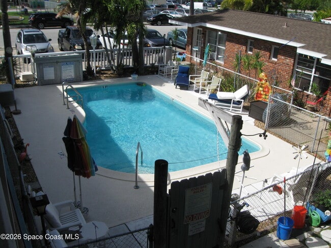 Building Photo - 431 Sunrise Dr