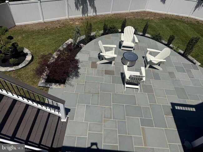 Building Photo - Beautiful, spacious colonial available for rent July 31st!