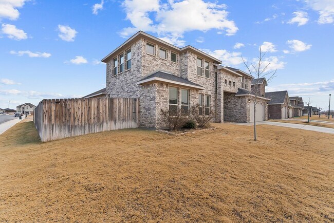 Building Photo - 6020 Sunny Stone Dr