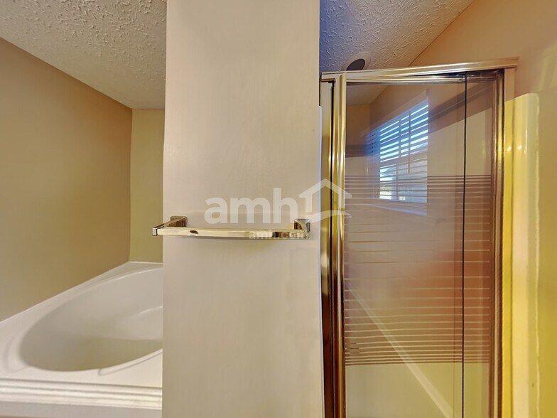 Building Photo - 196 Breakwater Dr