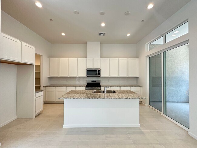 Building Photo - 3331 Esker Rdg Ave