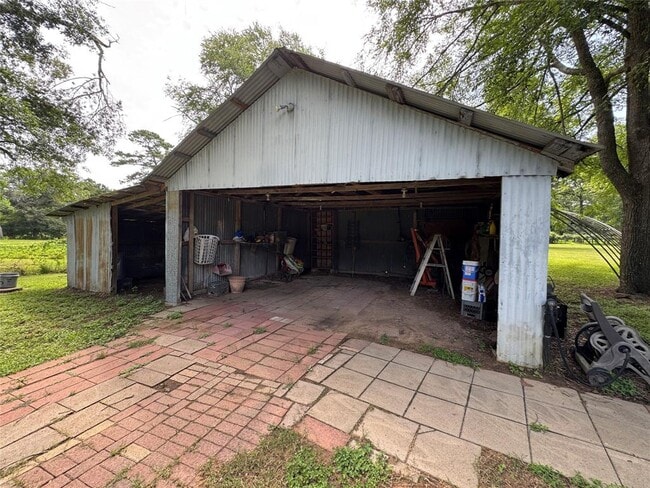 Building Photo - 2300 Bowler Rd