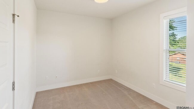 Building Photo - 7112 Kodiak Dr