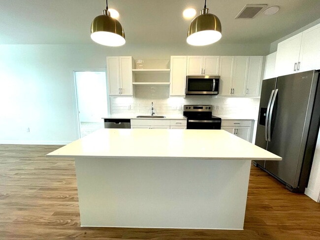 Building Photo - 1201 Wolf Cyn Rd