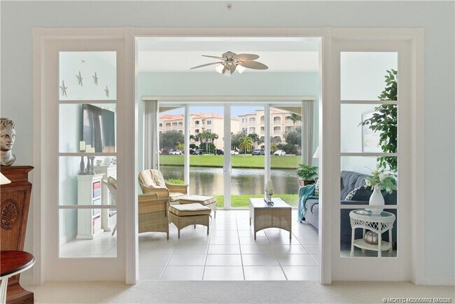 Building Photo - 1 Harbour Isle Dr E